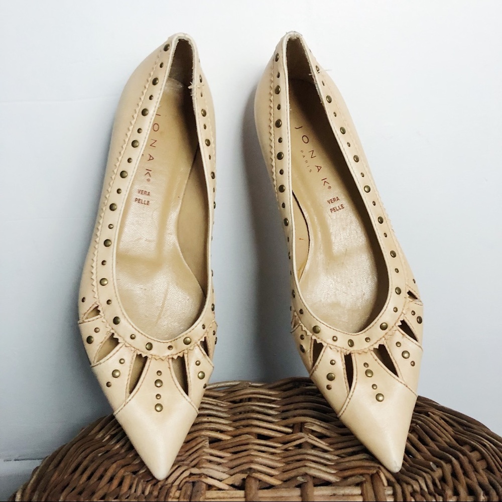 Studded cream leather kitten heal by JONAK Paris.